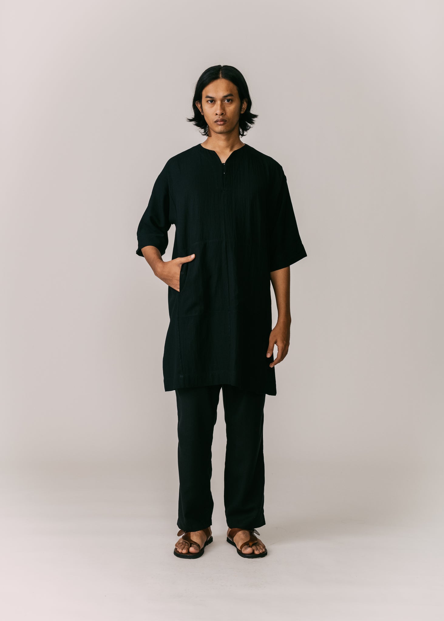 Unisex: Tahan Kurta Top (Black)