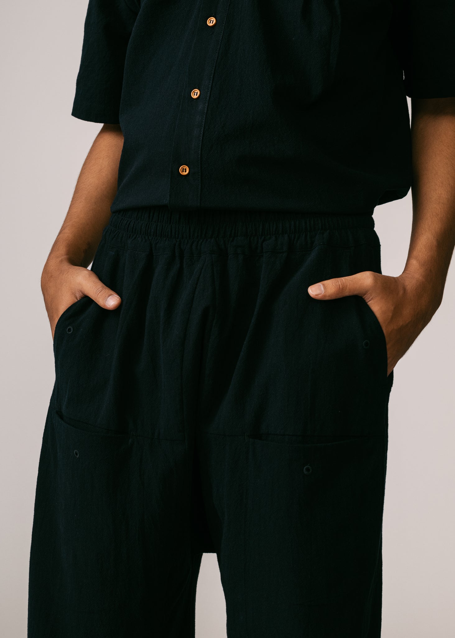 Unisex: Tahan Panelled Pants (Black)