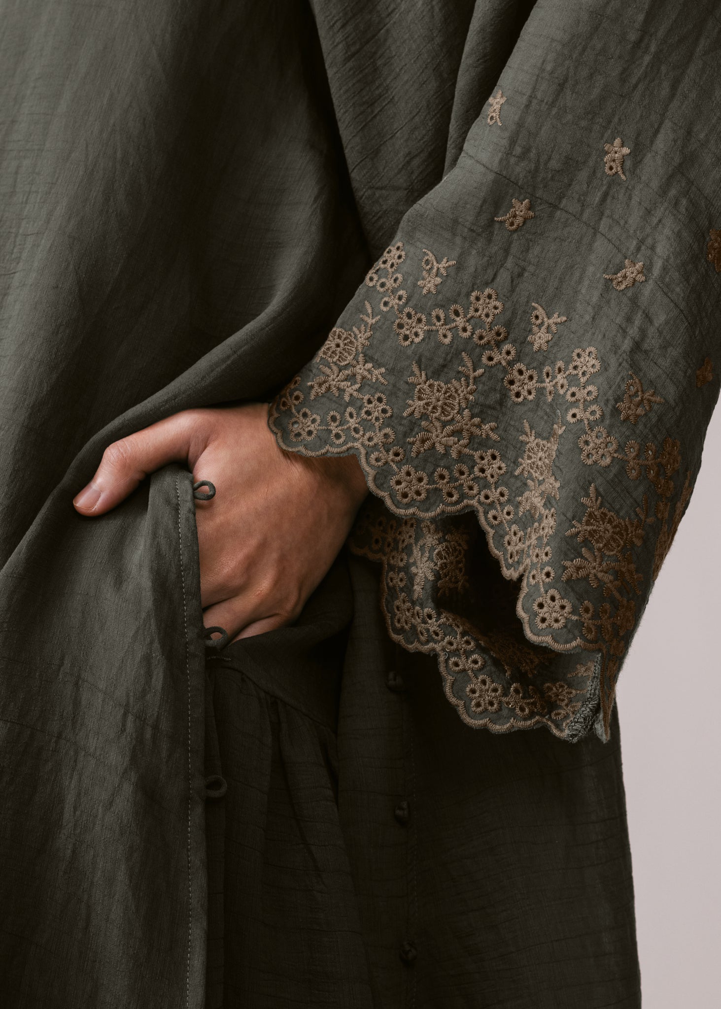 Women: Terbit Loose Kurung Top (Olive)