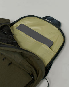 Unisex: The Fullday Backpack (Olive)