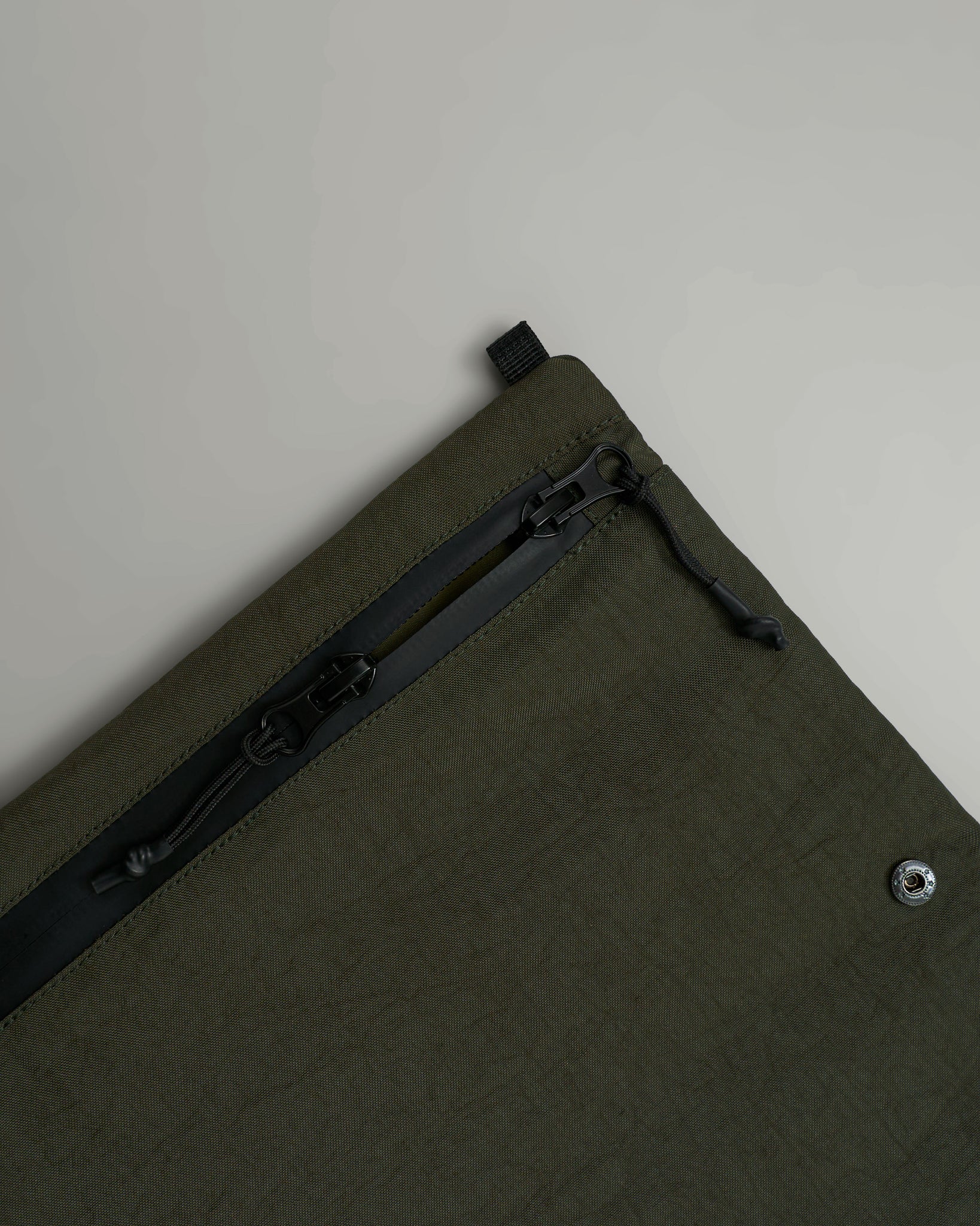 Unisex: The Transit Sling Bag (Olive)