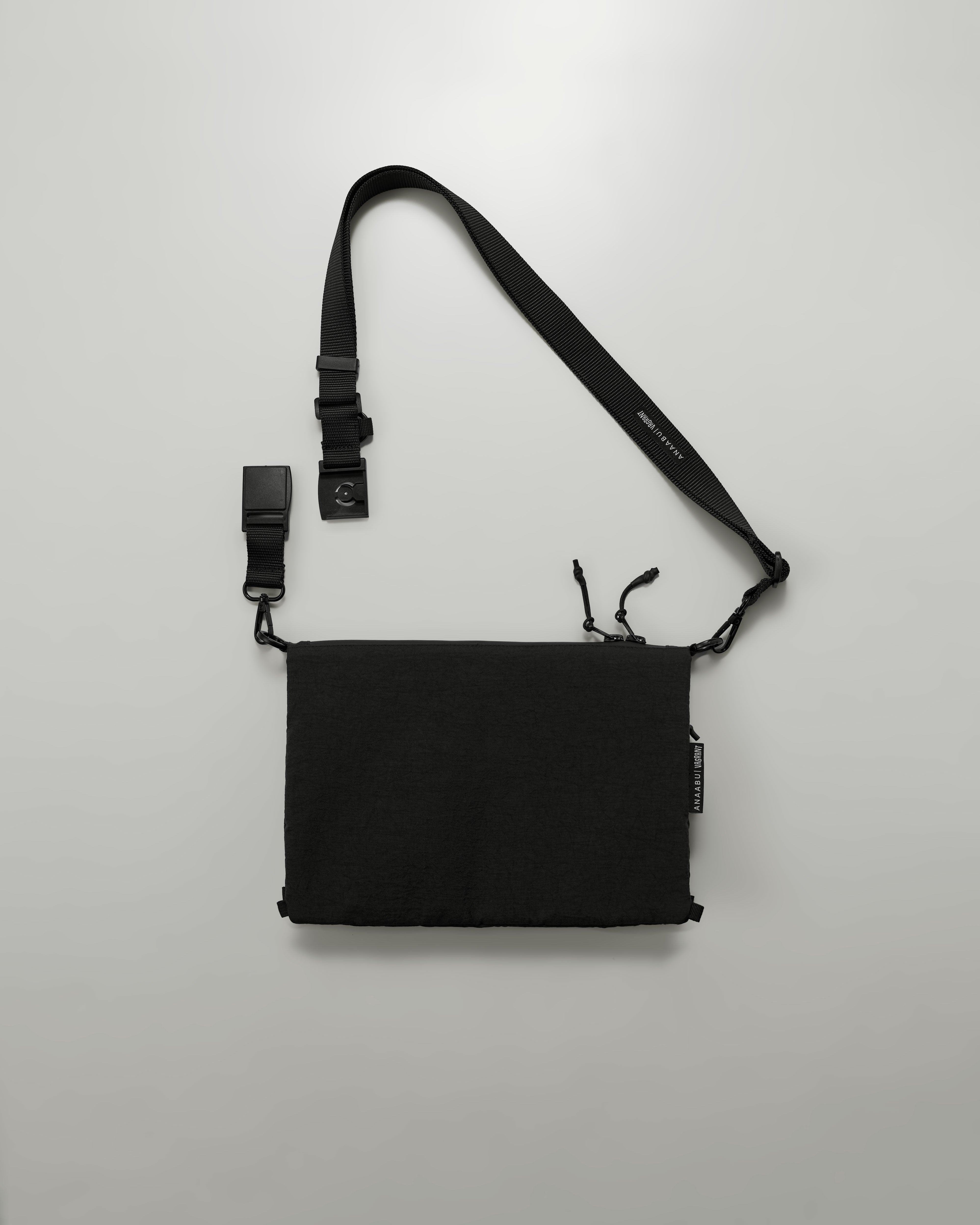 Unisex: The Transit Sling Bag (Black)
