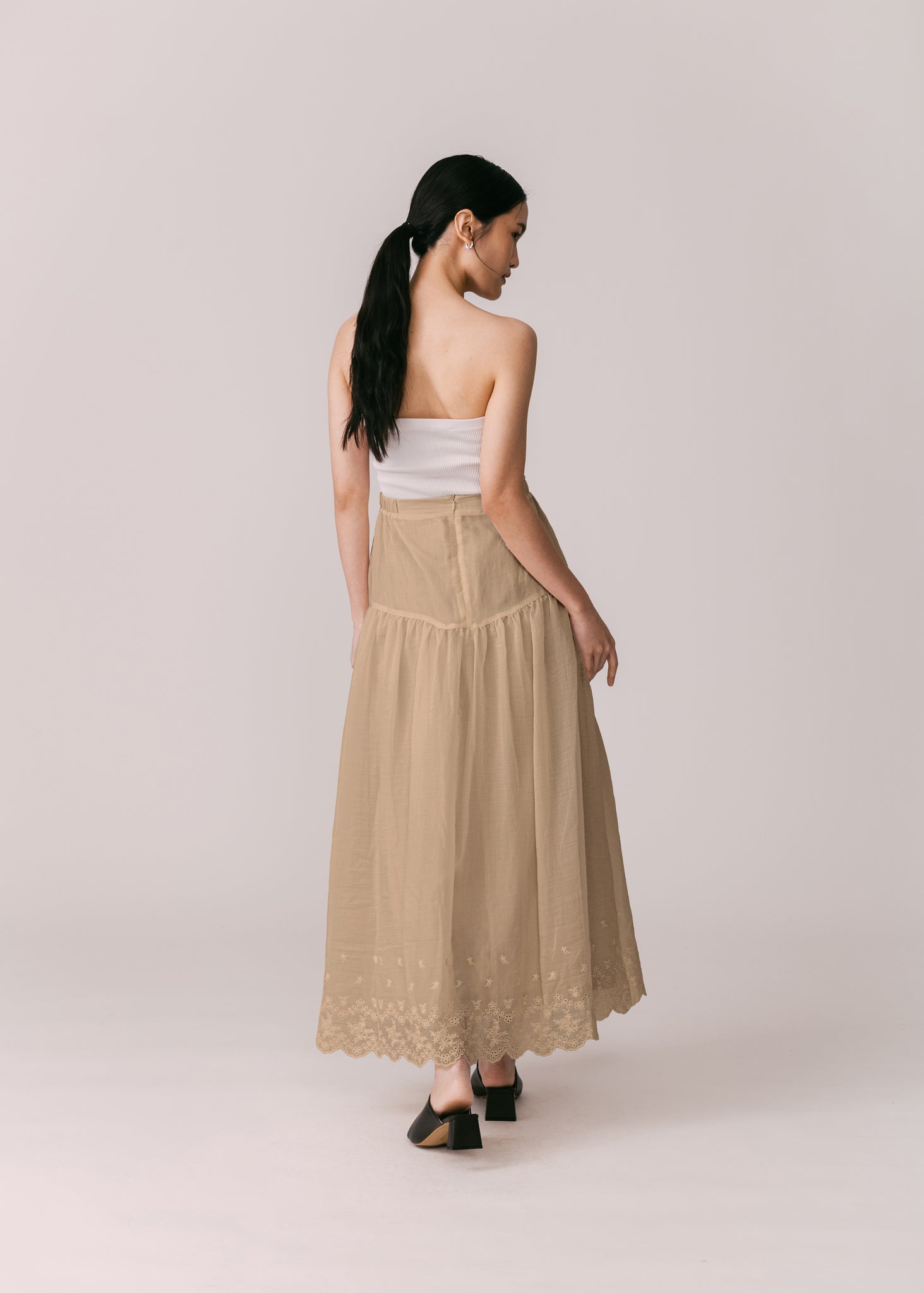 Women: Terbit Gathered Sarung (Light Brown)