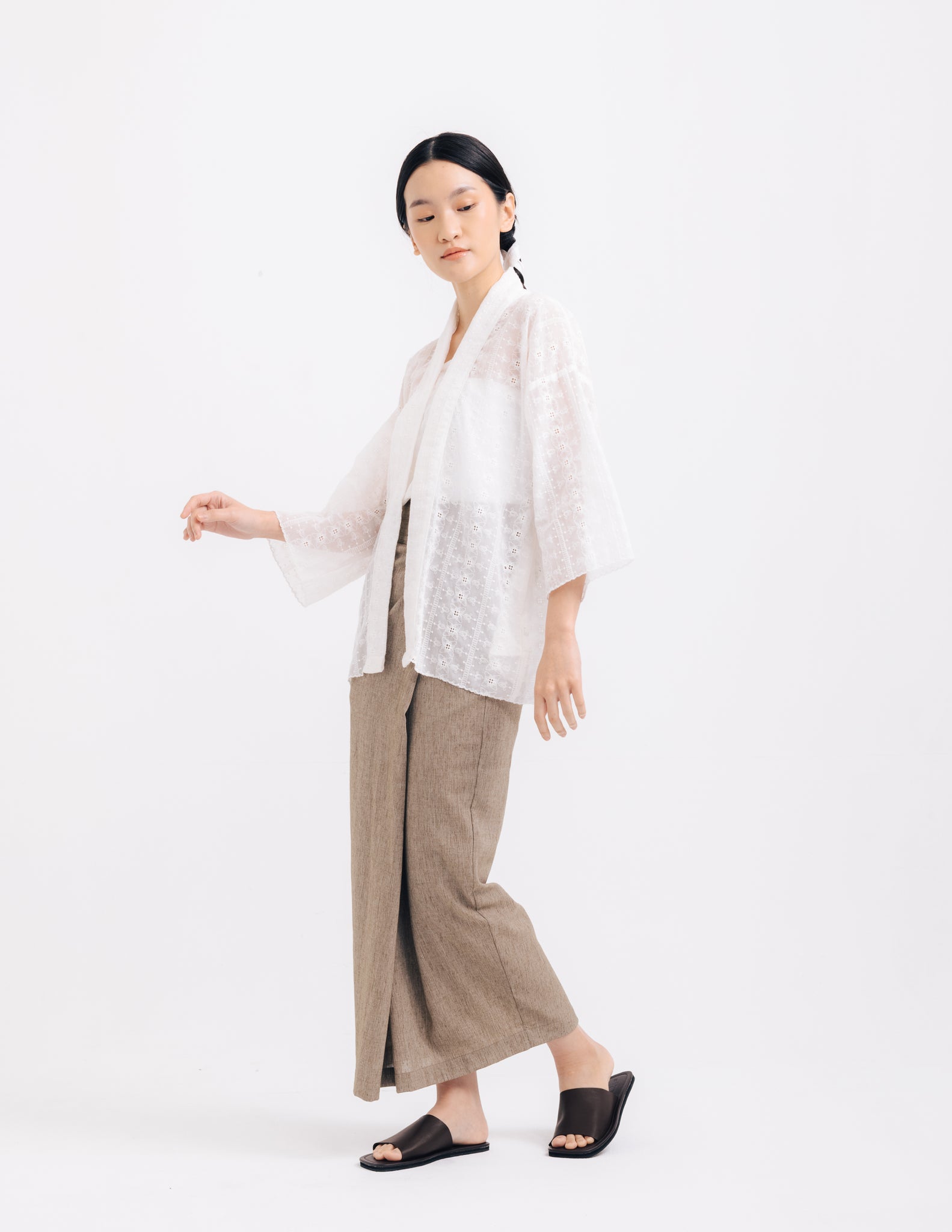 Women: Bungo Loose Kebaya (Embroidered)