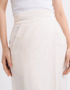 Women: Air Wrapped Sarung (Off White)