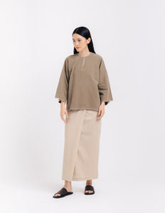 Women: Ibundo Wrapped Sarung (Sand)