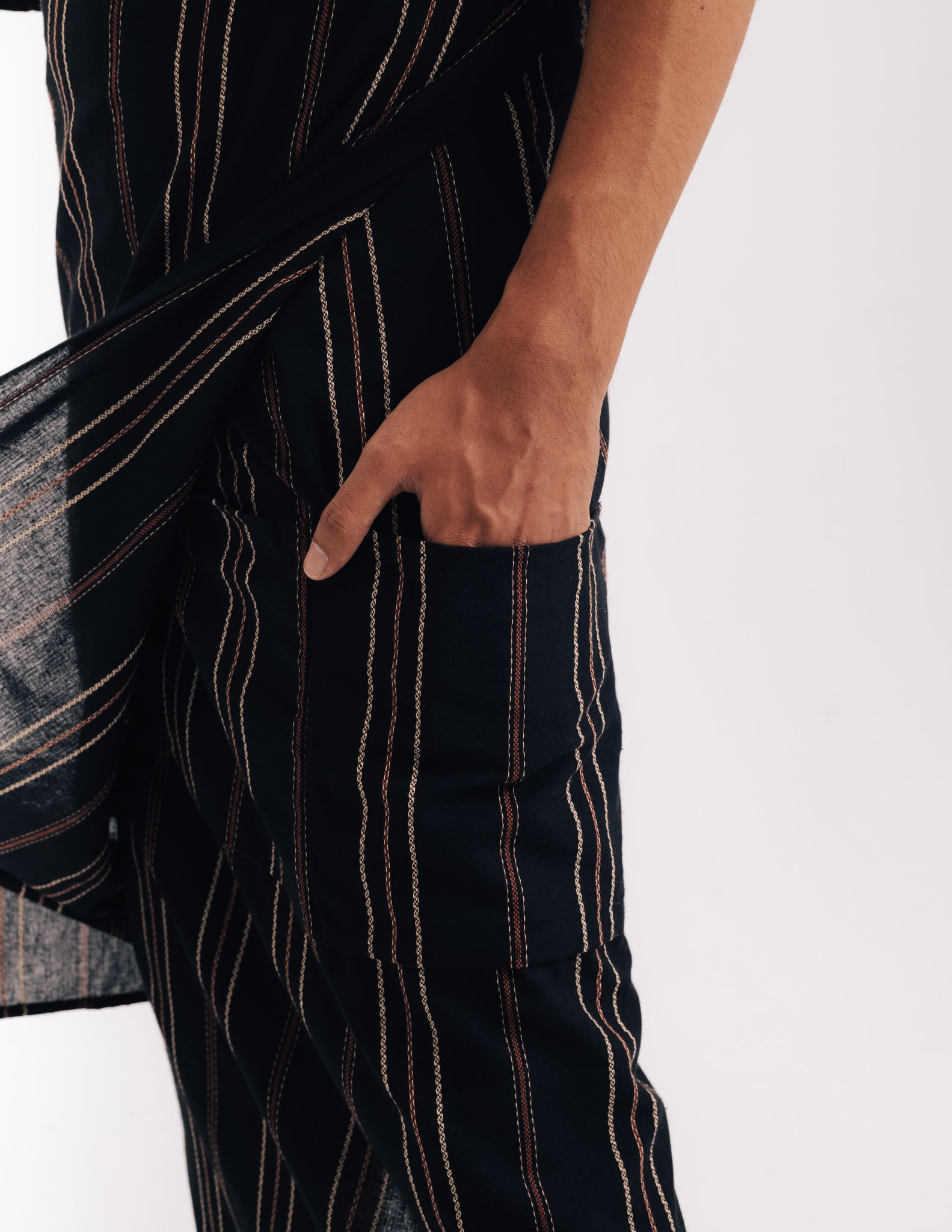 Unisex: Bumi Wrapped Samping/Sarung (Striped Black)